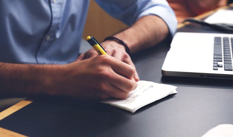 SPIFF in Sales: Path to Boost Retention and Morale