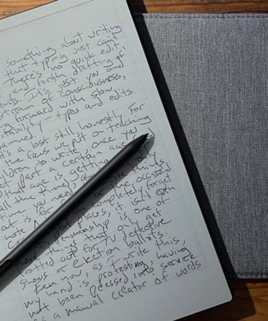 reMarkable 2 Review: Just an Electronic Notebook or a Scene Changer?