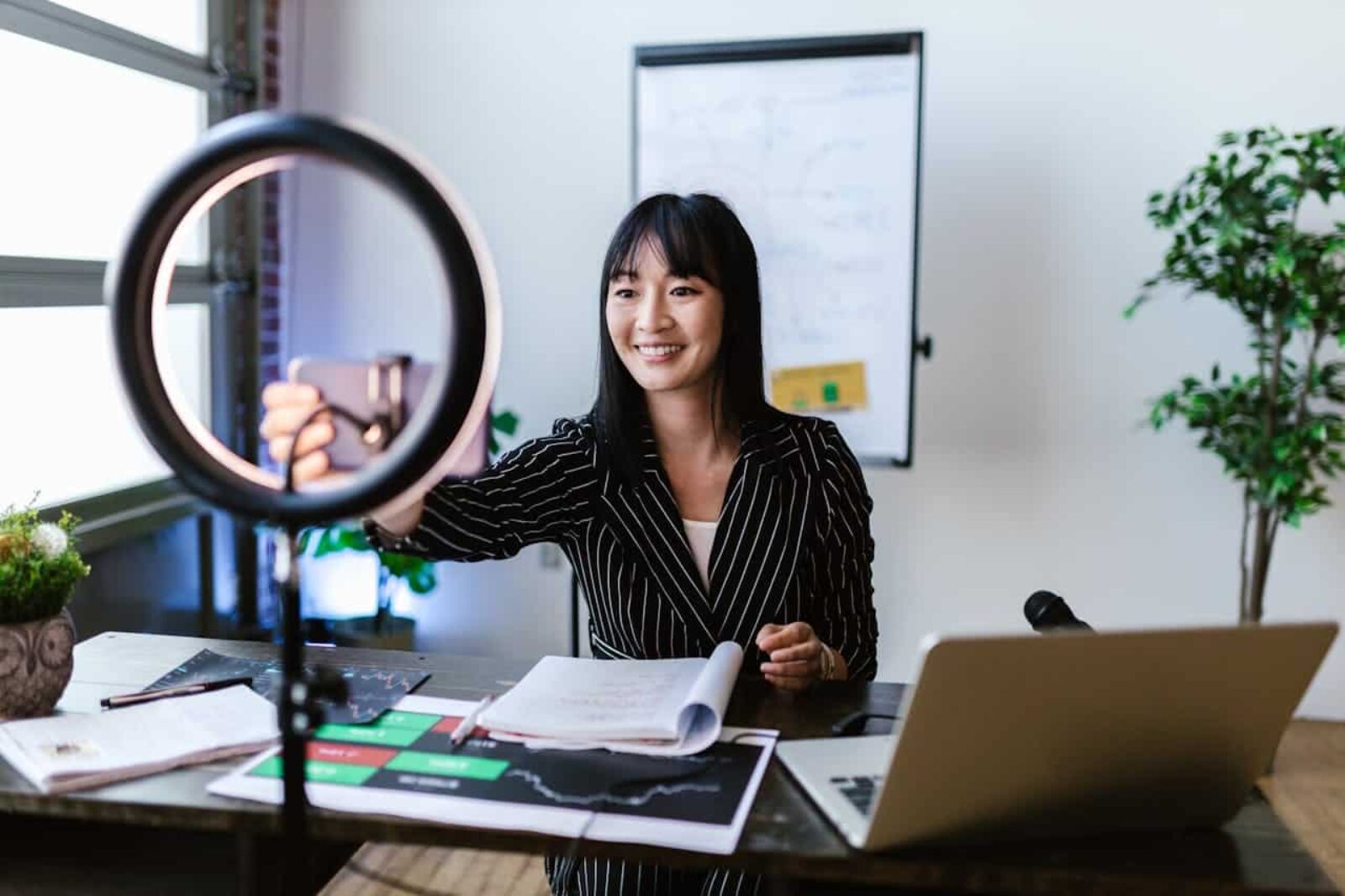 The Rise of Micro-Influencers: Small Audiences, Big Impact