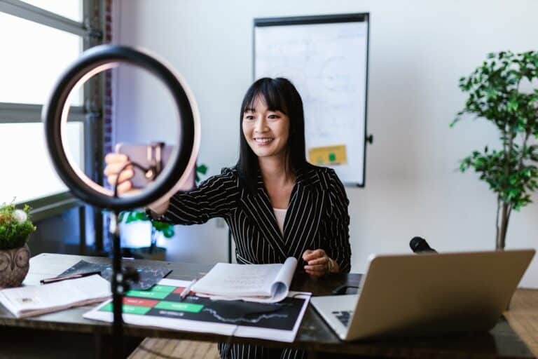 The Rise of Micro-Influencers: Small Audiences, Big Impact